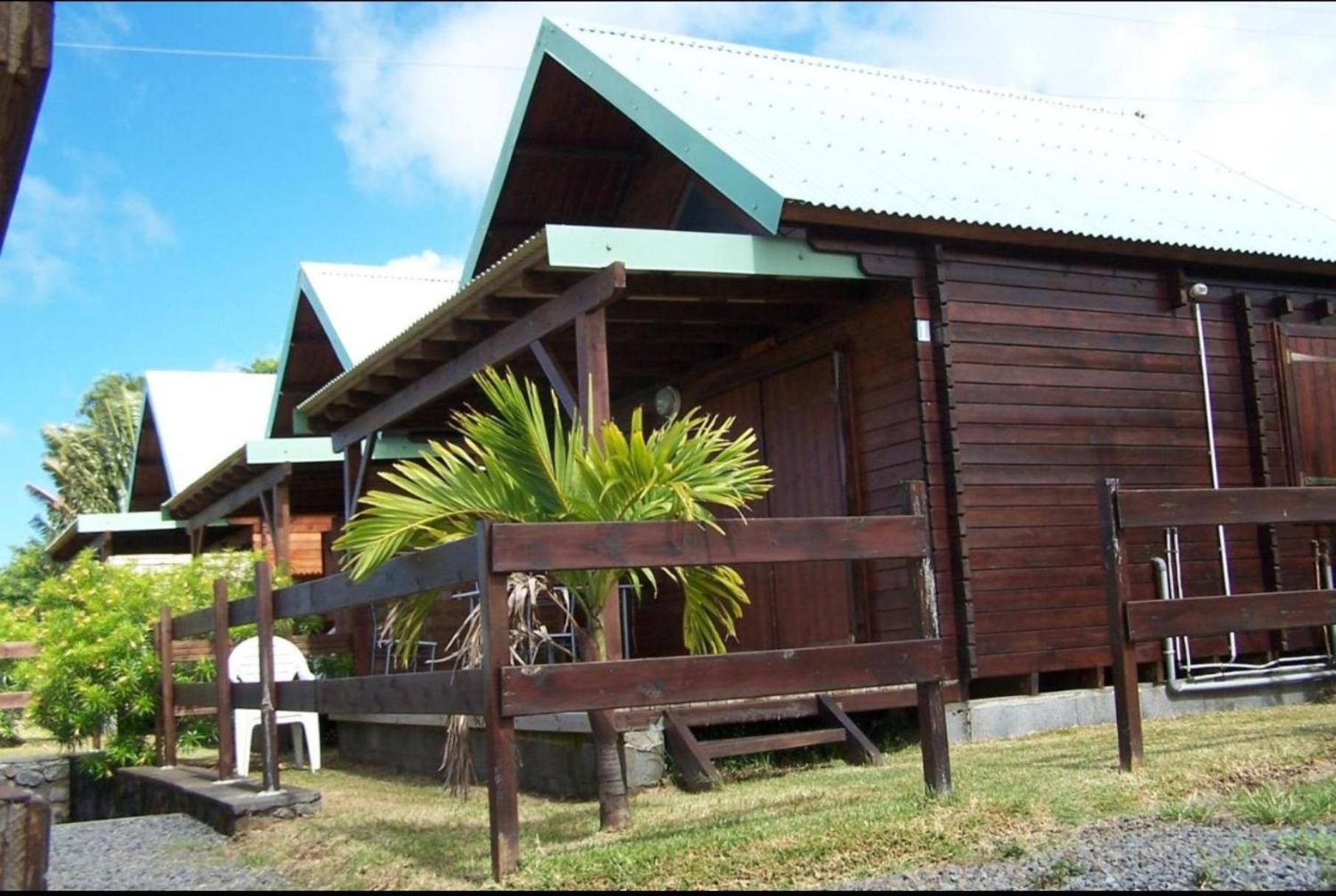 Les Bungalows Les Vanilliers, Sud Sauvage Avec Piscine Saint-Joseph Esterno foto